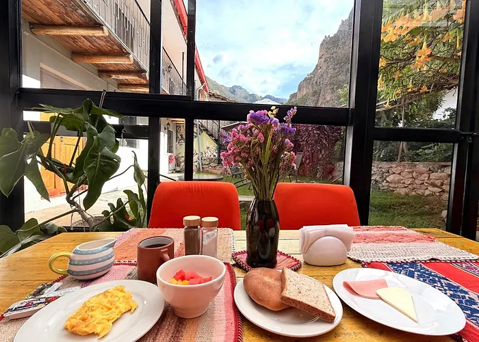 Anido * Ollantaytambo